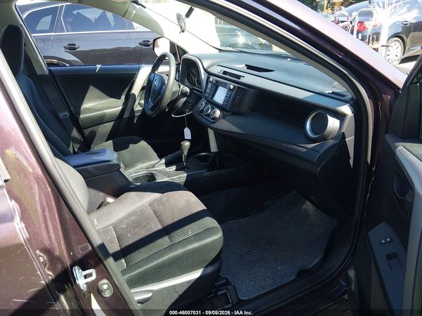 2016 TOYOTA RAV4 LE — I5