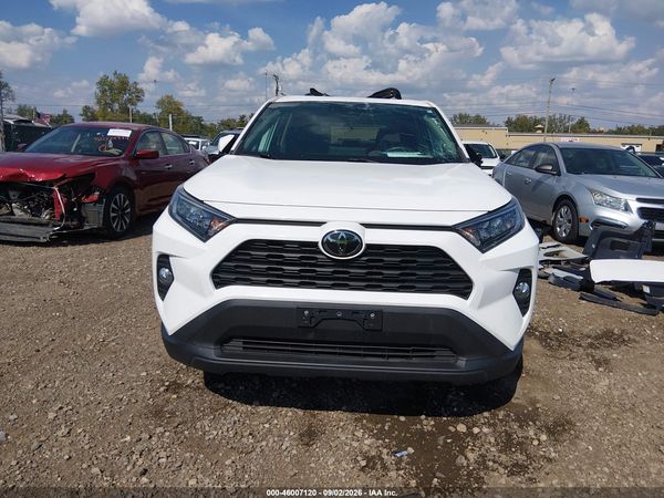 2020 TOYOTA RAV4 XLE — I115