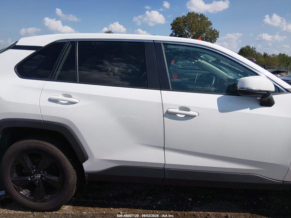 2020 TOYOTA RAV4 XLE — I116