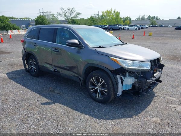 2019 TOYOTA HIGHLANDER LE