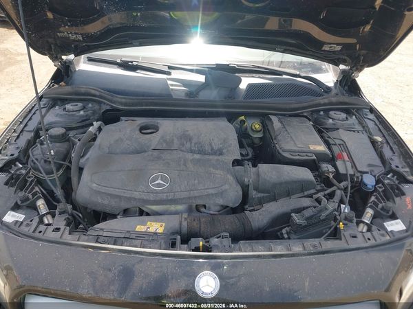 2015 MERCEDES-BENZ GLA 250 4MATIC — I10