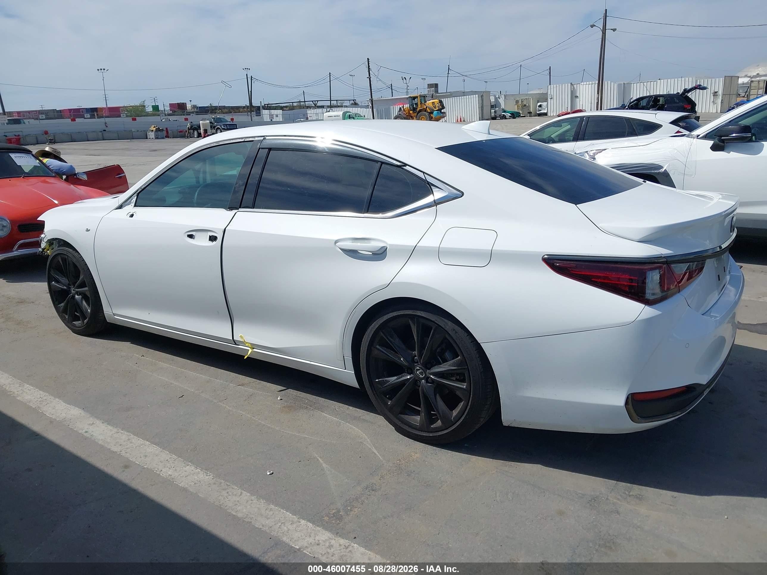 2023 LEXUS ES 300H F SPORT HANDLING