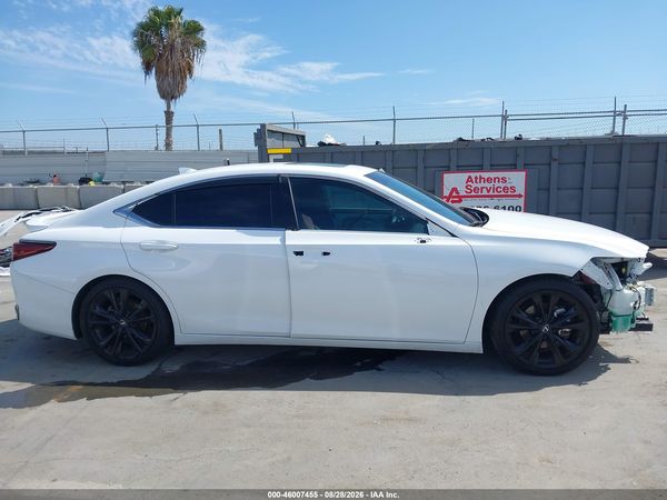 2023 LEXUS ES 300H F SPORT HANDLING