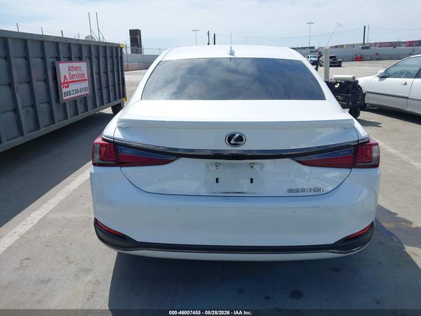 2023 LEXUS ES 300H F SPORT HANDLING