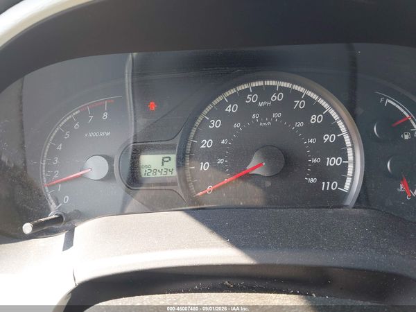 2012 TOYOTA SIENNA LE V6 8 PASSENGER