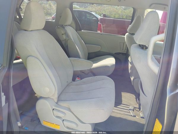 2012 TOYOTA SIENNA LE V6 8 PASSENGER