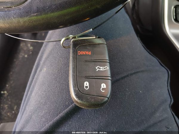 2020 DODGE CHALLENGER SXT — I11