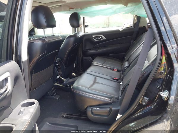 2019 NISSAN PATHFINDER SL — I8