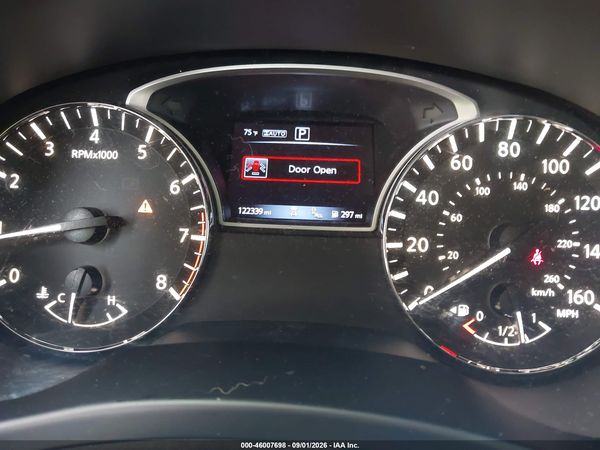 2019 NISSAN PATHFINDER SV — I7
