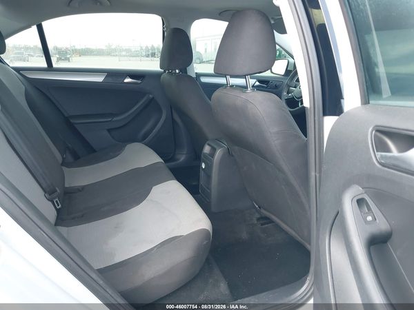 2017 VOLKSWAGEN JETTA 1.4T S — I8