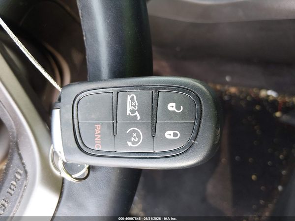 2019 JEEP CHEROKEE LIMITED FWD — I11