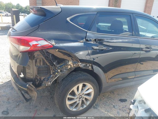 2017 HYUNDAI TUCSON SE — I6