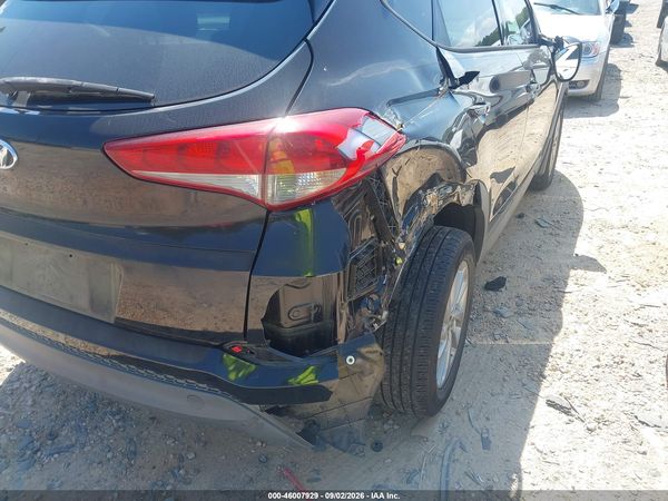 2017 HYUNDAI TUCSON SE — I152