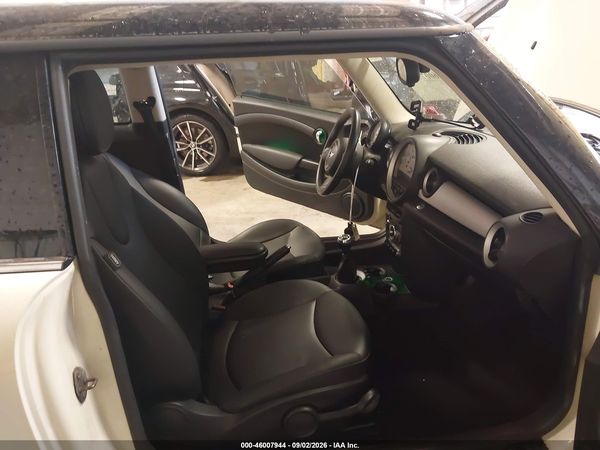 2013 MINI HARDTOP COOPER — I5