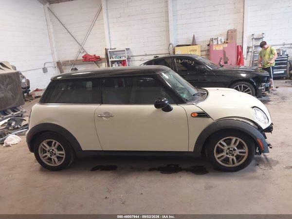 2013 MINI HARDTOP COOPER — I116