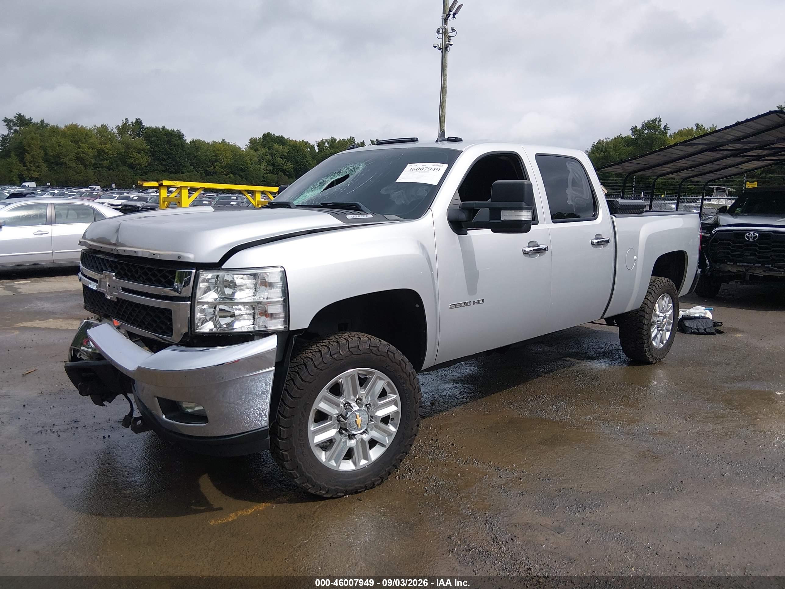2012 CHEVROLET SILVERADO 2500HD LT — I2