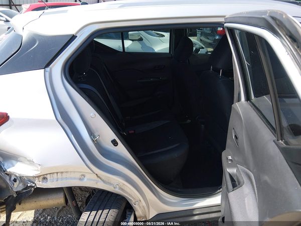 2018 NISSAN KICKS S — I8