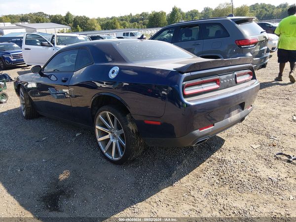 2017 DODGE CHALLENGER SXT PLUS — I3