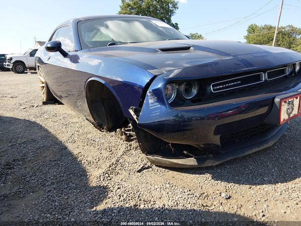 2017 DODGE CHALLENGER SXT PLUS — I6