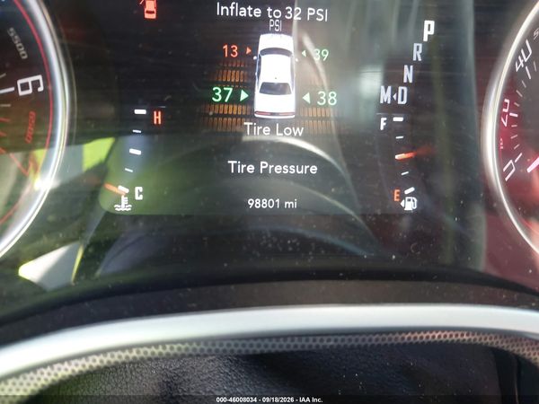 2017 DODGE CHALLENGER SXT PLUS — I7