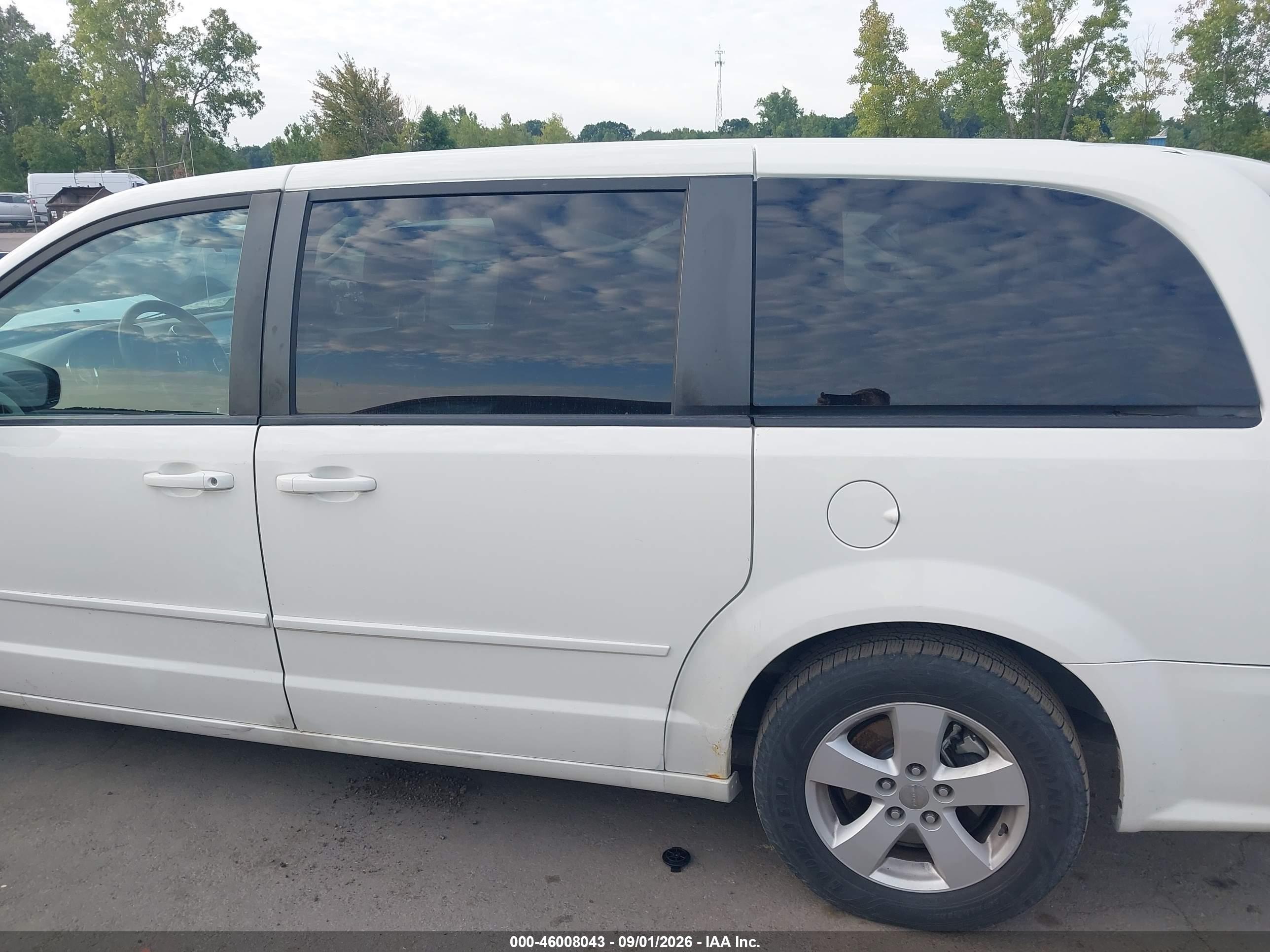 2013 DODGE GRAND CARAVAN SE