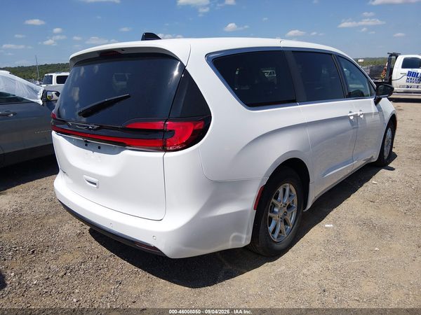 2027 CHRYSLER PACIFICA Select — I4