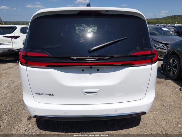 2027 CHRYSLER PACIFICA Select — I119