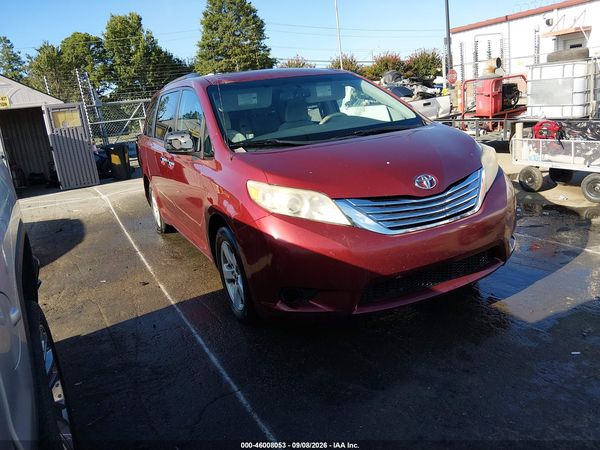 2014 TOYOTA SIENNA LE V6 8 PASSENGER — I1