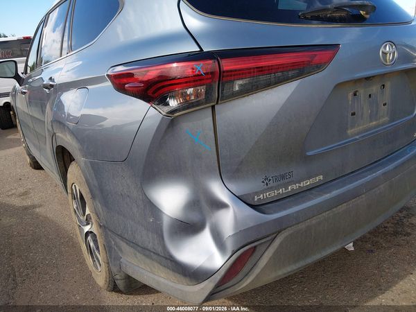 2021 TOYOTA HIGHLANDER XLE