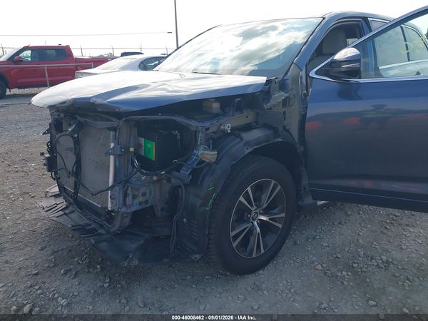 2018 TOYOTA HIGHLANDER LE