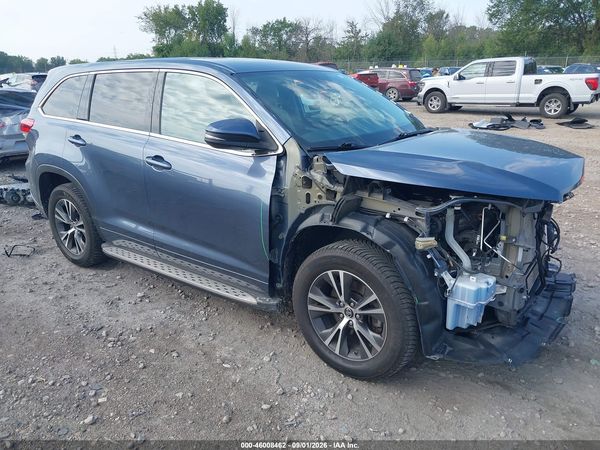 2018 TOYOTA HIGHLANDER LE