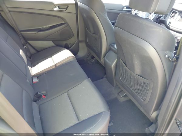 2017 HYUNDAI TUCSON SE — I8