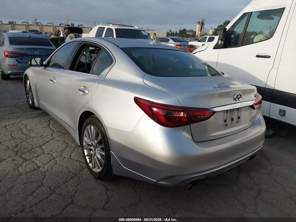 2018 INFINITI Q50 3.0T LUXE — I3