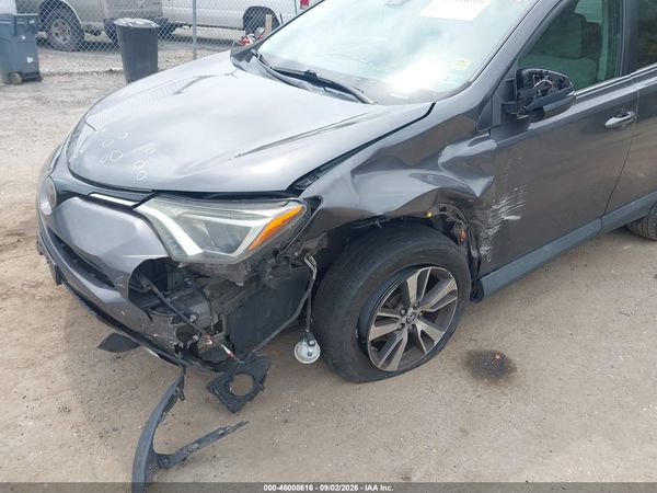 2018 TOYOTA RAV4 XLE — I6