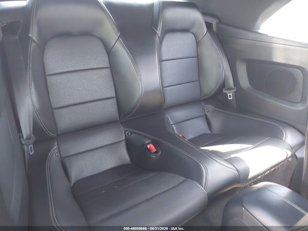 2019 FORD MUSTANG ECOBOOST PREMIUM — I8
