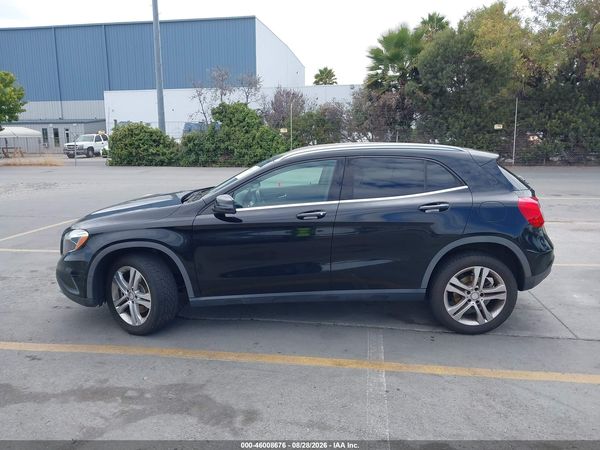 2016 MERCEDES-BENZ GLA 250 4MATIC