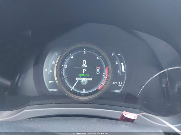 2016 LEXUS IS 300 — I7
