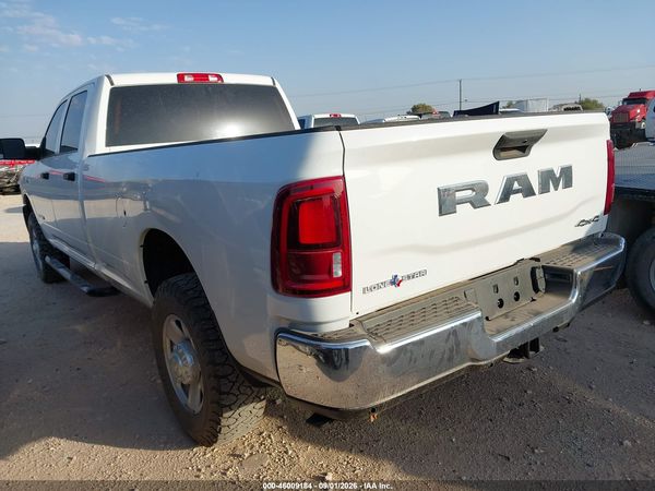 2022 RAM 2500 TRADESMAN  4X4 8' BOX