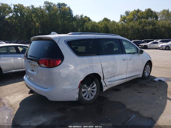 2018 CHRYSLER PACIFICA TOURING L — I6