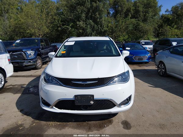 2018 CHRYSLER PACIFICA TOURING L — I115