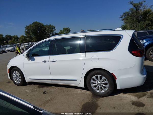2018 CHRYSLER PACIFICA TOURING L — I117