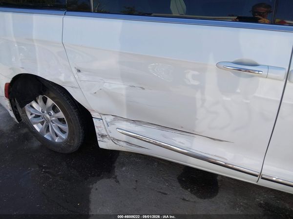 2018 CHRYSLER PACIFICA TOURING L — I153