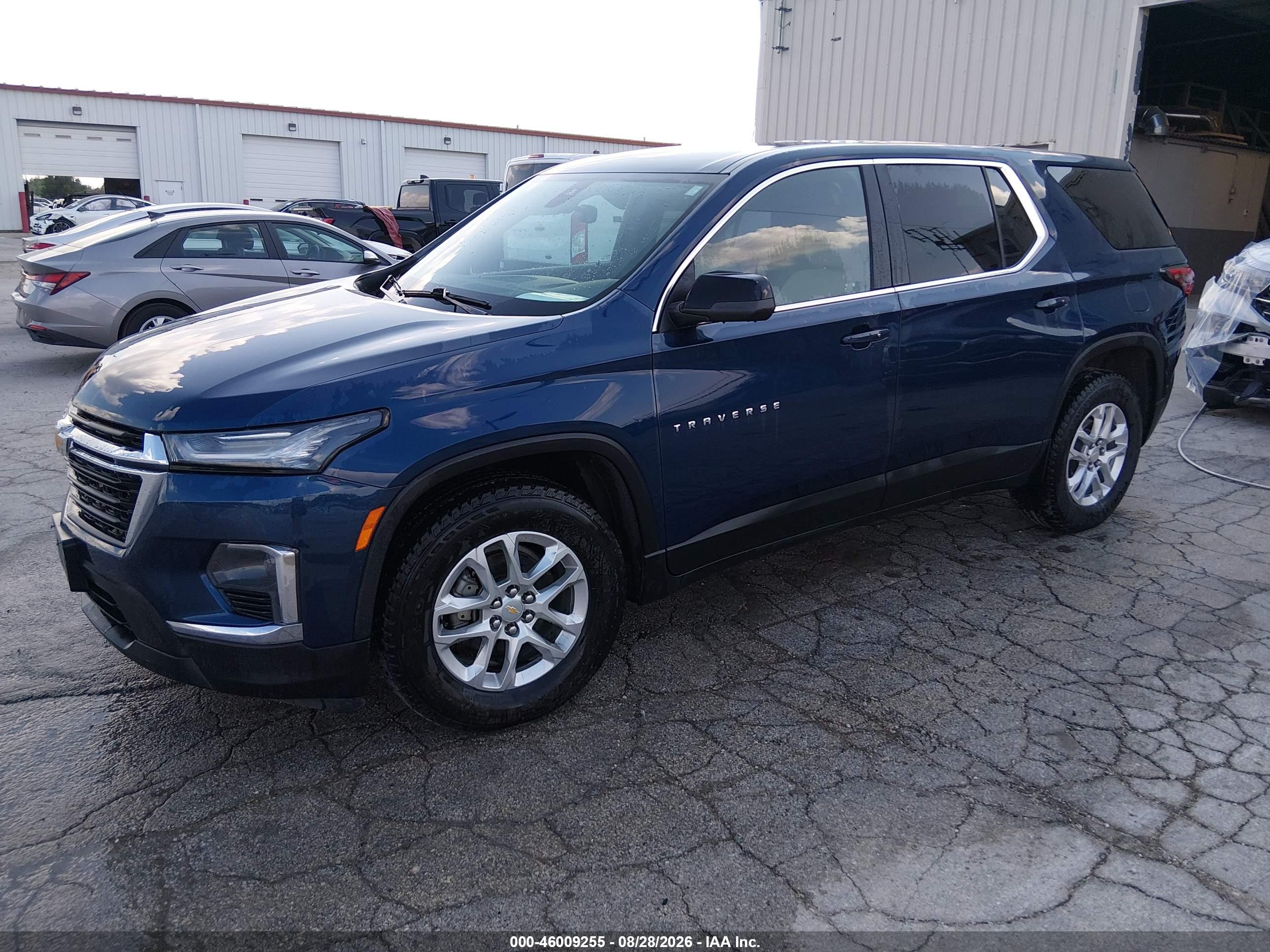2023 CHEVROLET TRAVERSE AWD LS — I2