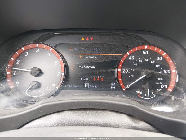 2025 NISSAN FRONTIER LONG BED PRO-4X 4X4 — I7