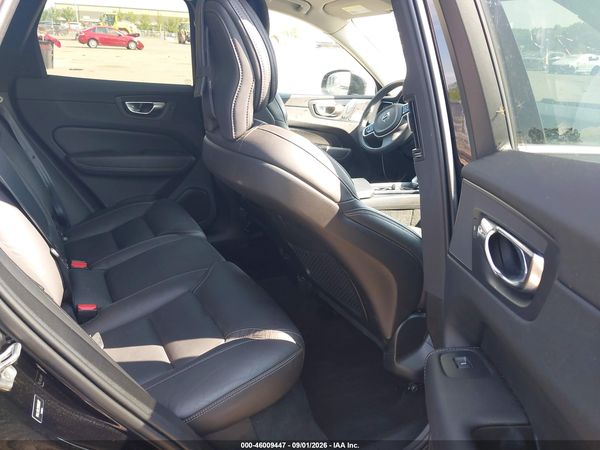 2022 VOLVO XC60 B5 INSCRIPTION — I8