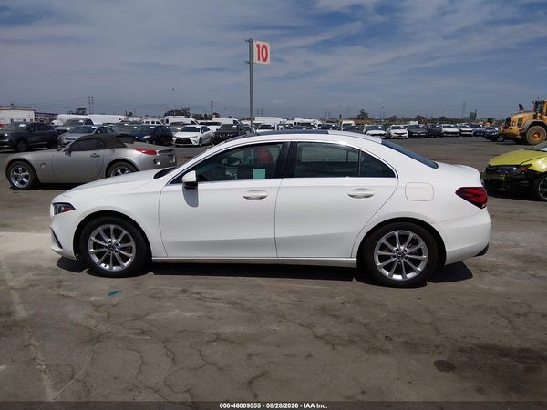 2019 MERCEDES-BENZ A 220