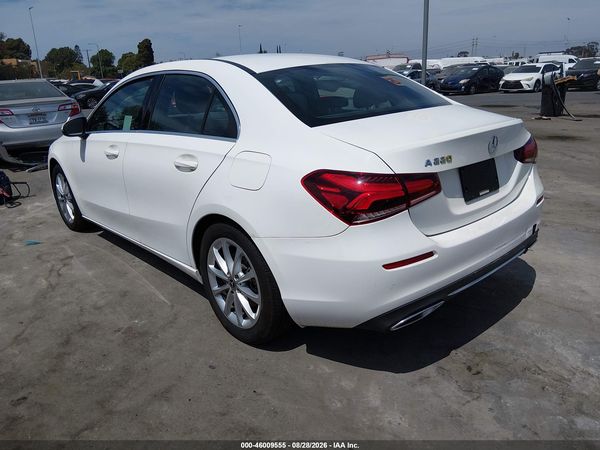 2019 MERCEDES-BENZ A 220 A220