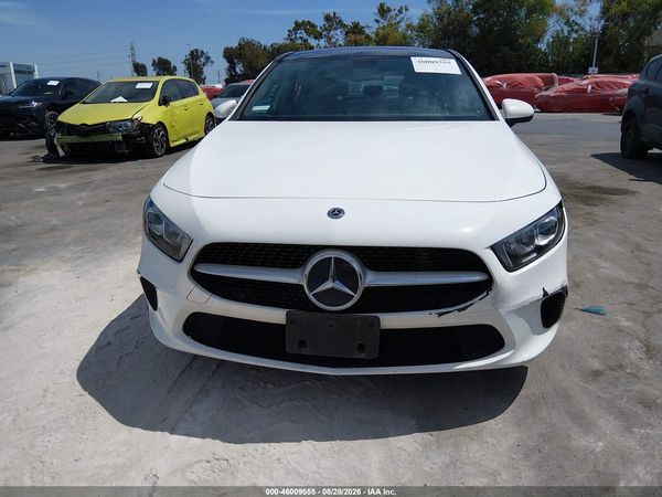 2019 MERCEDES-BENZ A 220 A220