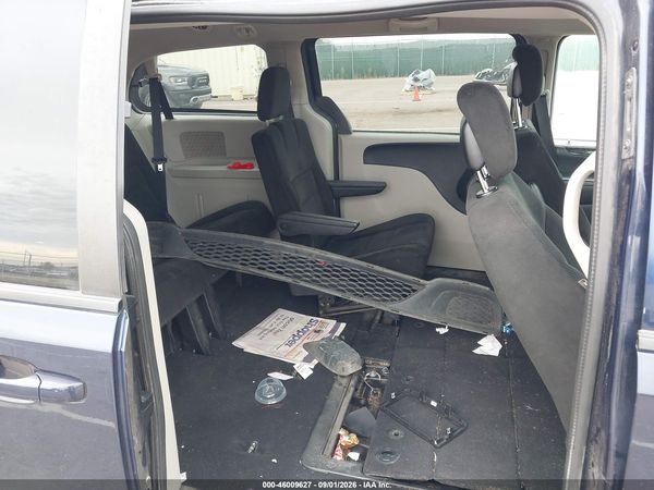 2015 DODGE GRAND CARAVAN SXT — I8