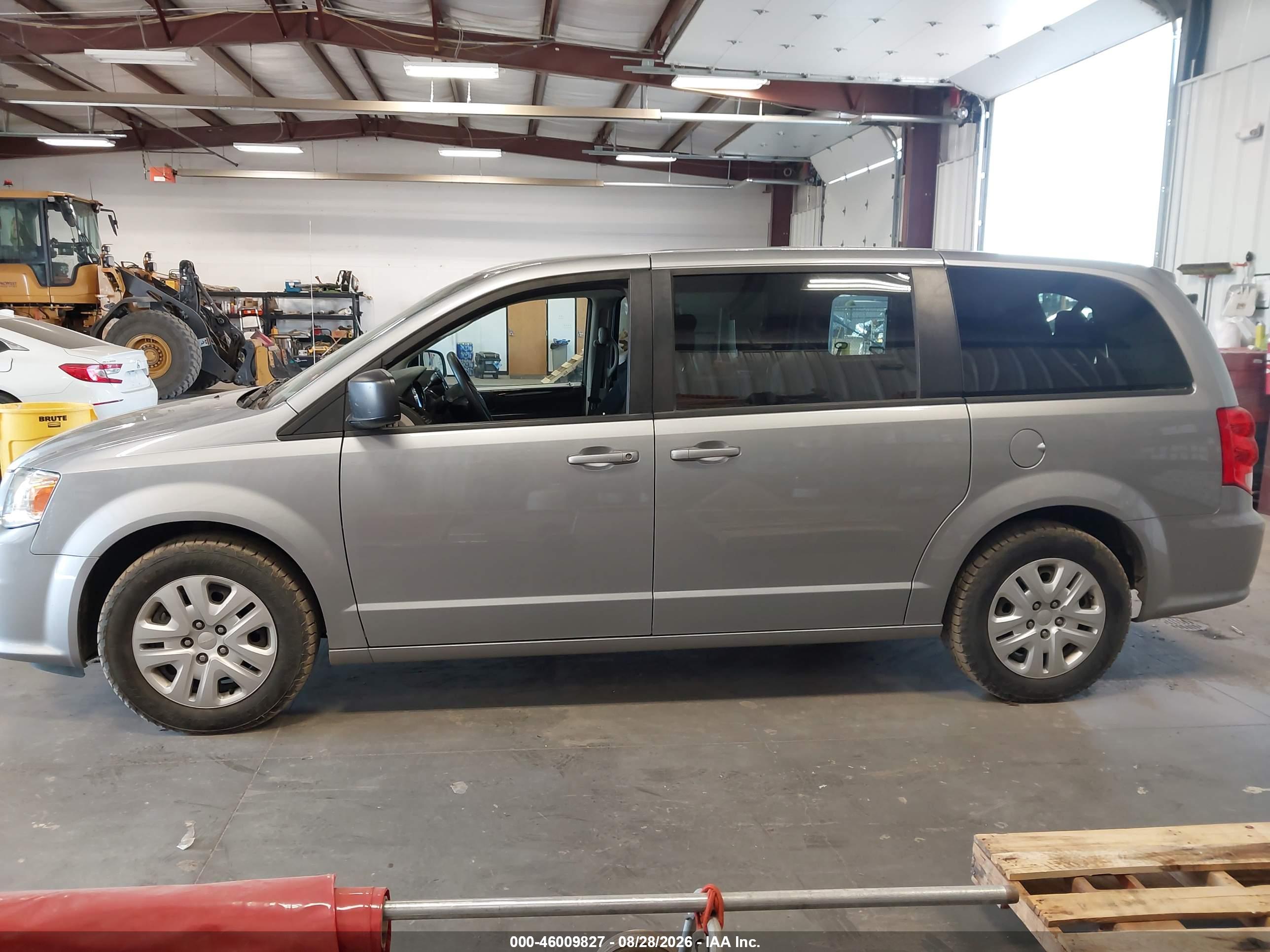 2018 DODGE GRAND CARAVAN SE